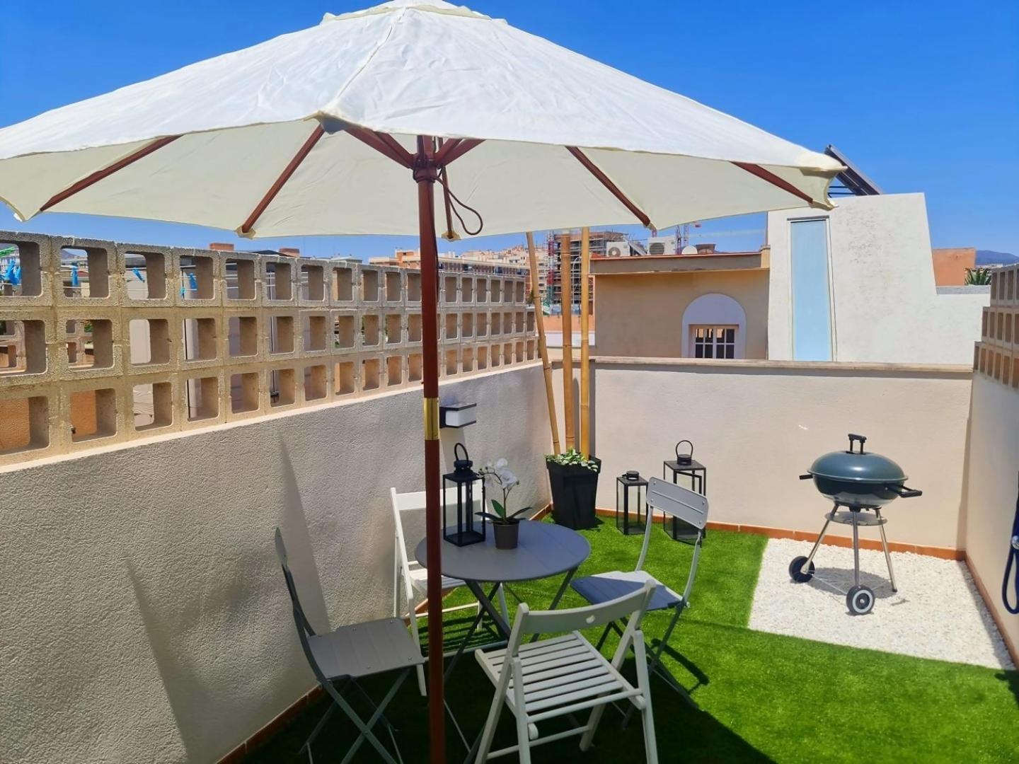 Crishome Bbq Parking Y Bicis * Malaga